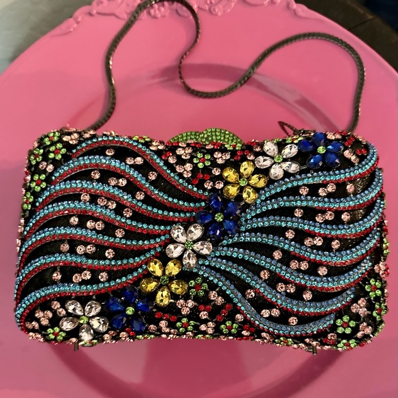 Natasha Evelyn Multi Rhinestone Clutch w Floral Design Green Leaf Clasp - Picture 4 of 12